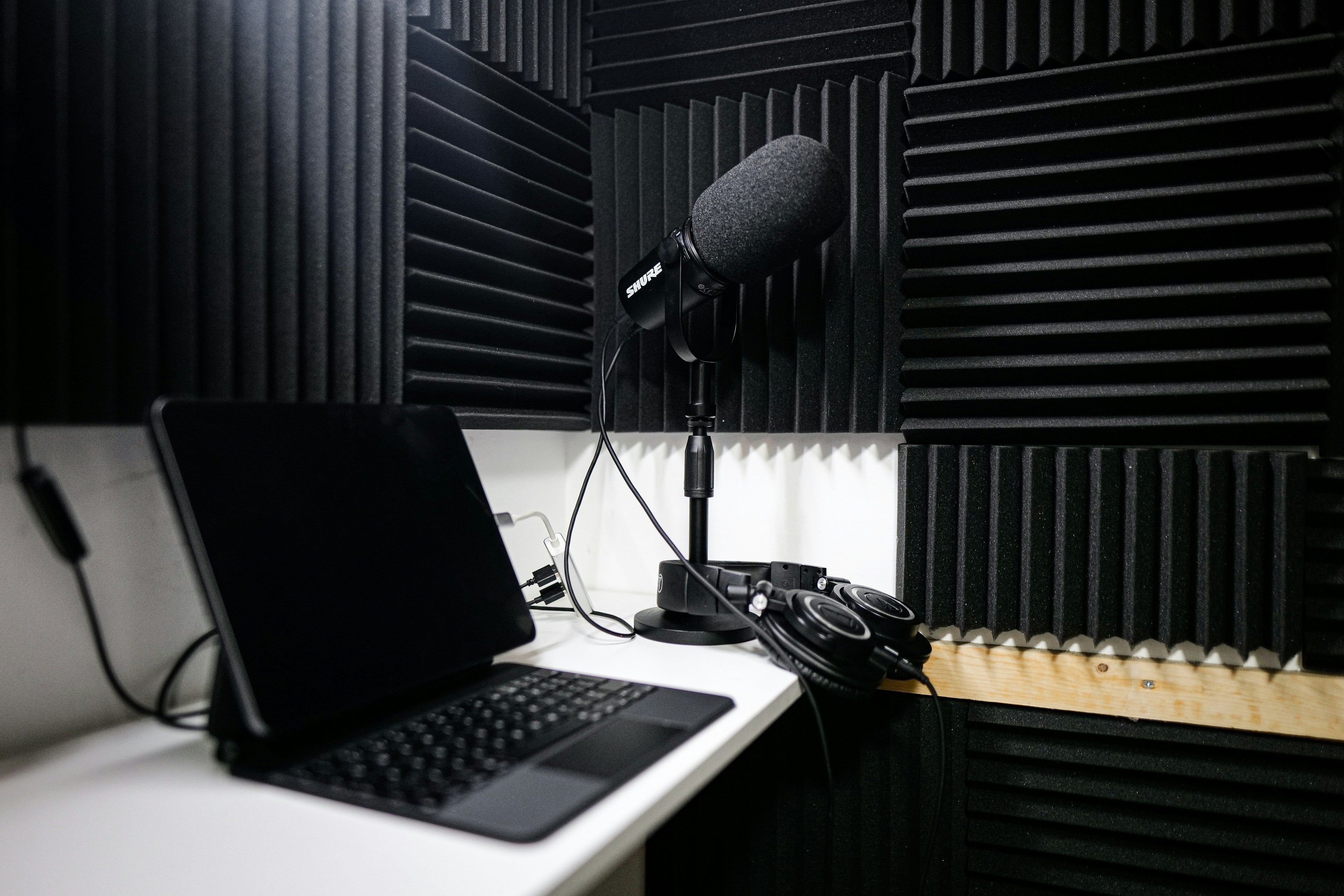 Setting Up Your Professional Home Studio