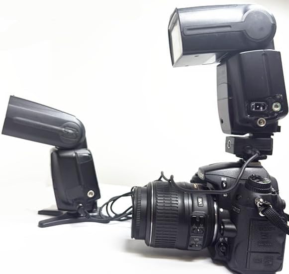 The Canon camera Hot Shoe TTL converter height-increasing adapter DY-T3C-01 can be used as an external multi-light and multi-angle indoor lighting accessory for shooting 5d2 5d3 5d4 6d R5 R6 R7 R8 R10