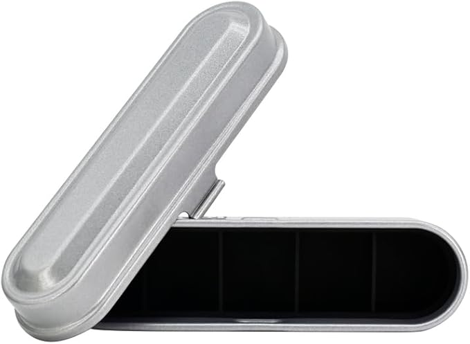 KODAK Film Case - for 5 Rolls of 35mm Films - Compact, Retro Steel Case to Sort and Safeguard Film Rolls (Film is not Included) (Silver)