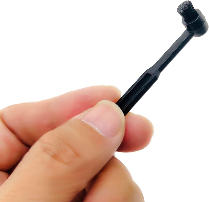 Turntable Stylus Cleaning Brush, Carbon-fiber Anti-static Vinyl Record Stylus Cleaner Brush to Remove Dirt and Dust for Record Needles