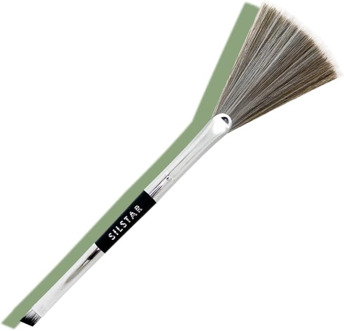 Matrix 202 Anti Static Overall Dual-Action Cleaning Brush with Long Hair Ideal for Model Kits, Figures, and Intricate Items