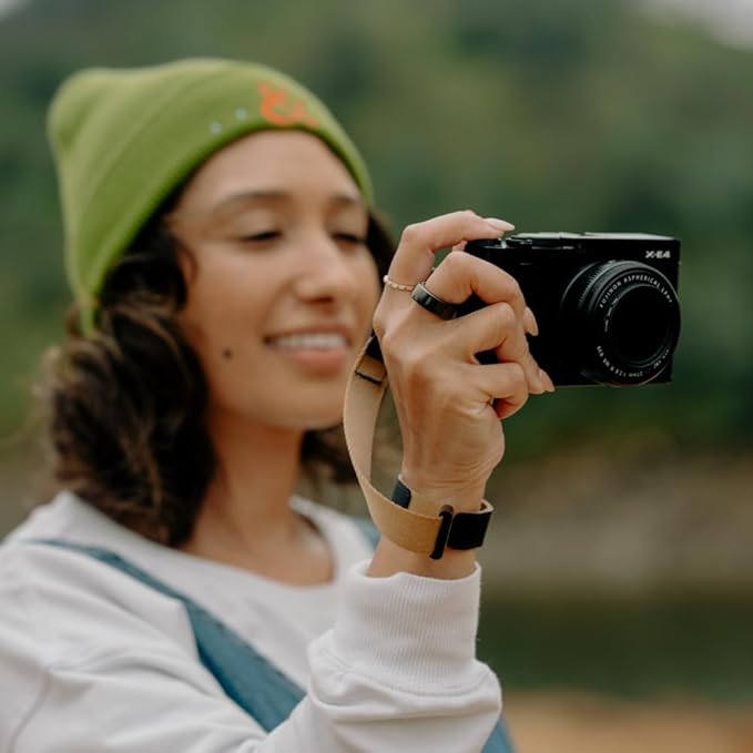 Peak Design Cuff Camera Wrist Strap, Compatible with DSLR, Compact and Point-and-Shoot Cameras, Low Profile, Quick Release