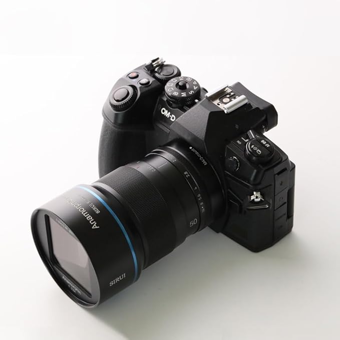 SIRUI 50mm F1.8 1.33X S35 Anamorphic Lens for RF Mount, Blue Flare
