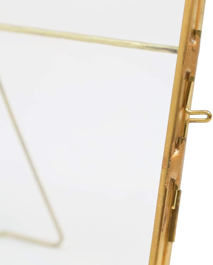Isaac Jacobs 4x6, Antique Gold, Vintage Style Brass and Glass, Metal Floating Picture Frame (Horizontal) with Locket Closure, for Photos, Art, More, Tabletop Display (4x6 Antique Gold)
