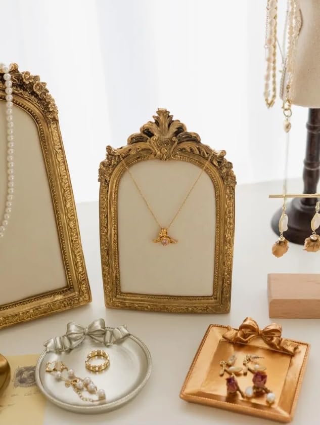 Two-Piece Gold Resin Jewelry Display Stand, Vintage Photo Frame Earring Holder, Velvet Necklace Storage Box, Elegant Décor for Jewelry and Collectibles