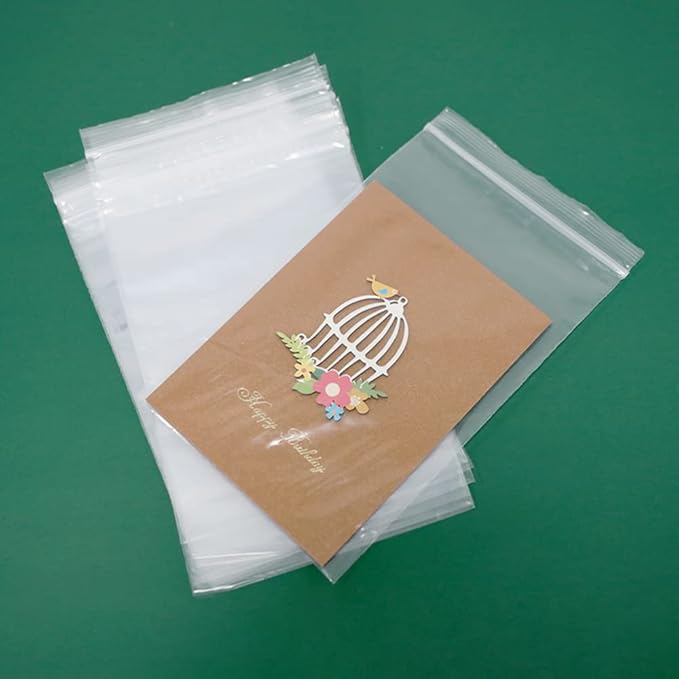 iMailer - 100 Count - 4" x 6" Small Plastic Bags- Reclosable Zip Bags 2 Mil with Lock Seal Zipper for Treats, Snack, Photo, Jewelry, Party Favors, Party Favors