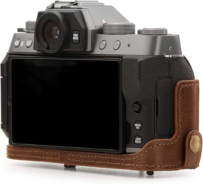MegaGear MG1884 Ever Ready Genuine Leather Camera Case Compatible with Fujifilm X-T200 (XC15-45mm) - Brown