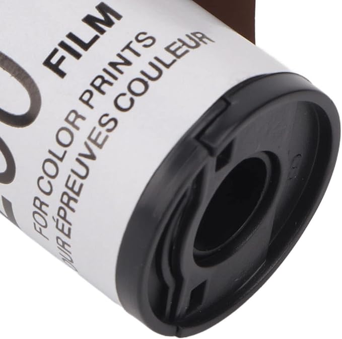 8 Sheets 35mm ISO200 Color Film, Camera Color Film 135, High Definition Wide Exposure High Contrast, Vintage Style Color Print Film for Photography, Suitable for 135 Camera