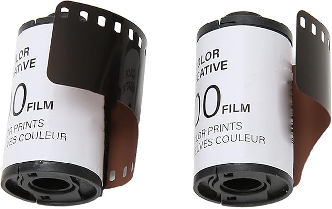 2 Roll 35mm Camera Color Film ISO 200, High Saturation HD Color Negative Film, Vintage Style Fine Grain Film with Wide Exposure Range, for 135 Cameras Indoor Outdoor Photography