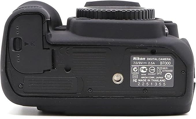 Professional Secure Silicone Camera Cases Bag Housing Rubber Body Skin for Nikon D7000 Digital SLR Camera Protective Case (Black)