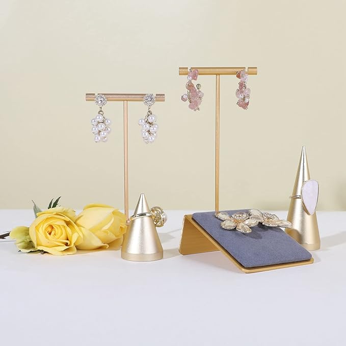 GemeShou Velvet earrings holder for girls, Grey earring organizer board, Gold earring stand display for selling【Grey】