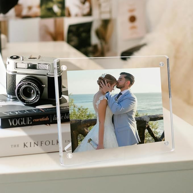 LIANHELILAI 5x7 Picture Frame Clear Acrylic Magnetic Tabletop Photo Frame Frameless with Removable Magnetic Stand for Home/Office Desk/Table Picture/Note Display, 2 Pack (Clear, 5 * 7 in)