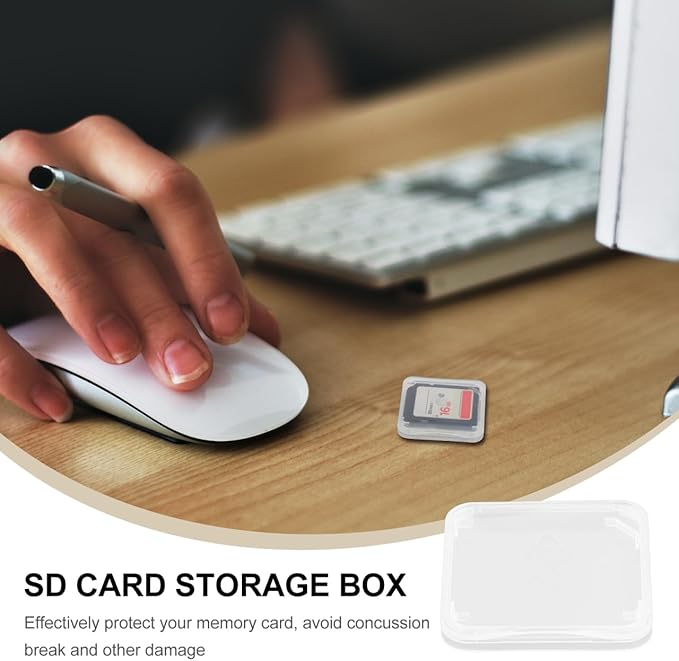 iplusmile 100 Pack Single Card Case, Clear Plastic Memory Card Holder Storage Box for SDHC SDXC, Protective Small Square Organizer Container for Photographers 1.41 Inch