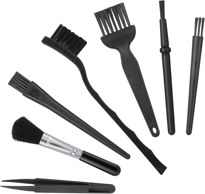 TIESOME Set of 7 Keyboard Anti Static Brushes, Plastic Handle Portable Cleaning Brushes Computer Keyboard Cleaning Brush Kit for Cleaning Computer Keyboard Car Lab