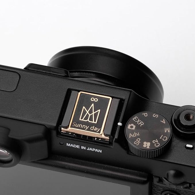 Crown Pattern Camera hot Shoe Cover for FUJIFILM X100VI X100V X-M5 X-E5 X-Half for Nikon D750 D610 Z7 Z5 Z6 Z50 Z30 (Copper Alloy-Hot Shoe Cover01)