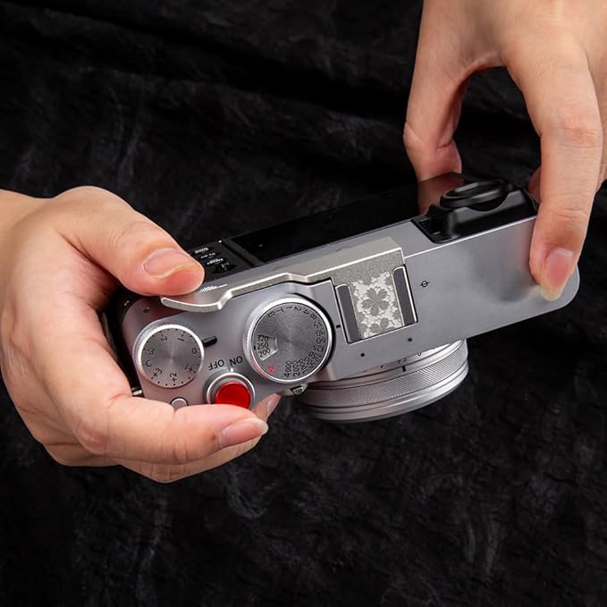 Metal Camera Thumbs Grip with Hot Shoe Cover for Fujifilm X100V/X100VI Camera Hot Shoe Thumb Support (X100V/X100VI-Thumbs Grip)