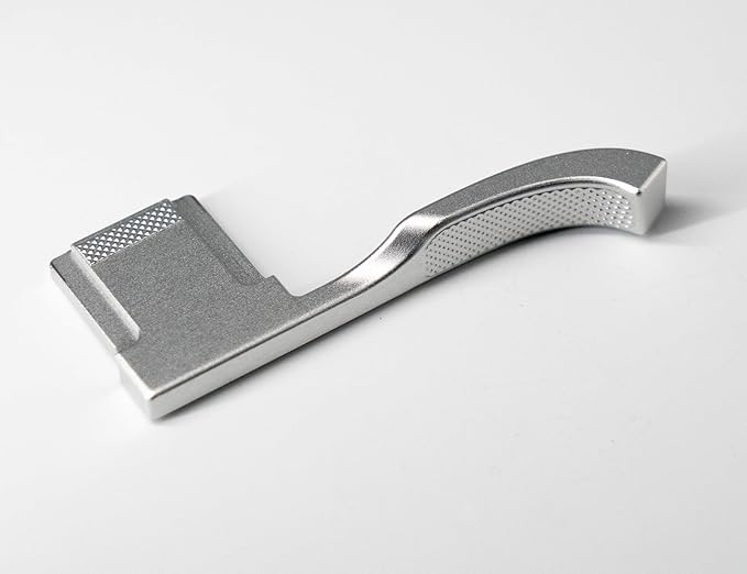 Metal Thumb Up Grip for Fujifilm Fuji X-M5 XM5 Camera, Hot Shoe Thumb Rest Support Grip ，Exclusive Vintage Anti-Slip Pattern,Improve The Stability of The Camera (Silver)