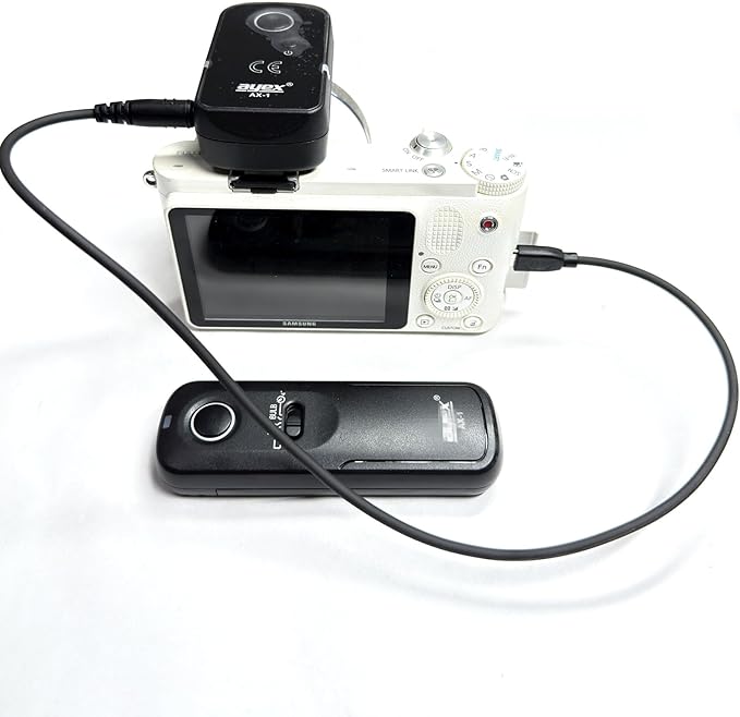 (SR2NX2) 2.5mm-Micro USB is Suitable for The Samsung Camera Shutter Release Cable NX1000 / NX2000 / NX300 / It is Used for Connecting Wireless Remote Controls, Flash triggers and Shutter Controllers