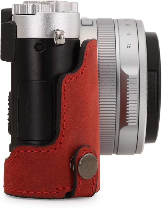 MegaGear MG1699 Ever Ready Genuine Leather Camera Case Compatible with Leica D-Lux 7 - Red
