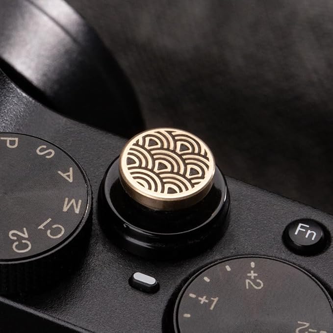 DBZZ Wave Pattern Camera hot Shoe Cover Camera Shutter Button for Fujifilm X-T50 X-S20 X-S10 X-T4 XT30 for Nikon Z6iii Z7 Z30 Z50 ZF (Brass YH Button)