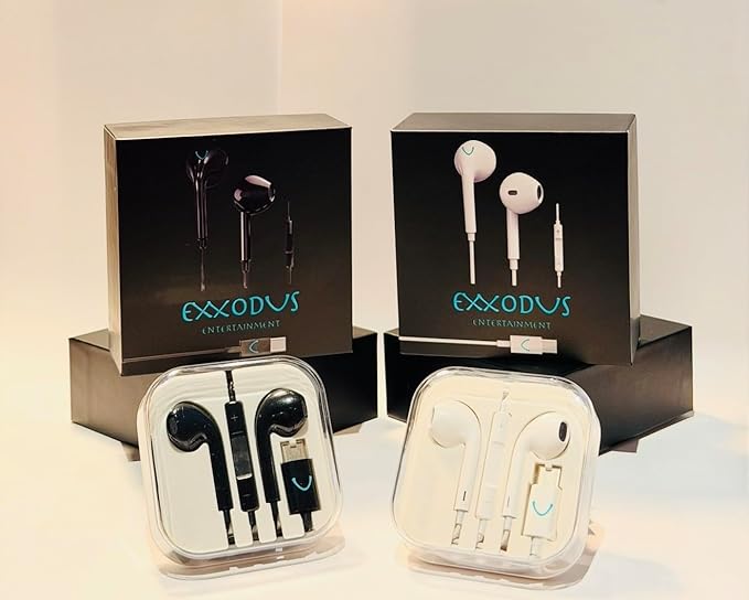 iPhone USB-C Earphones, USB-C Headphones, Earphone Wired Earbuds with Built-in Microphone, Control Music, Phone Calls, Volume. for iPhone 15/16/17 Pro Max. Black and White.