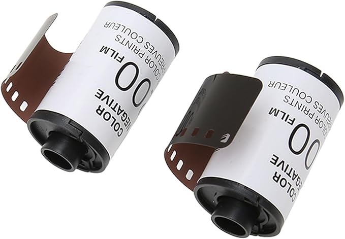 2 Roll 35mm Camera Color Film ISO 200, High Saturation HD Color Negative Film, 8 Sheets Each Roll with Storage Case, for 135 Cameras, Vintage Style Photography