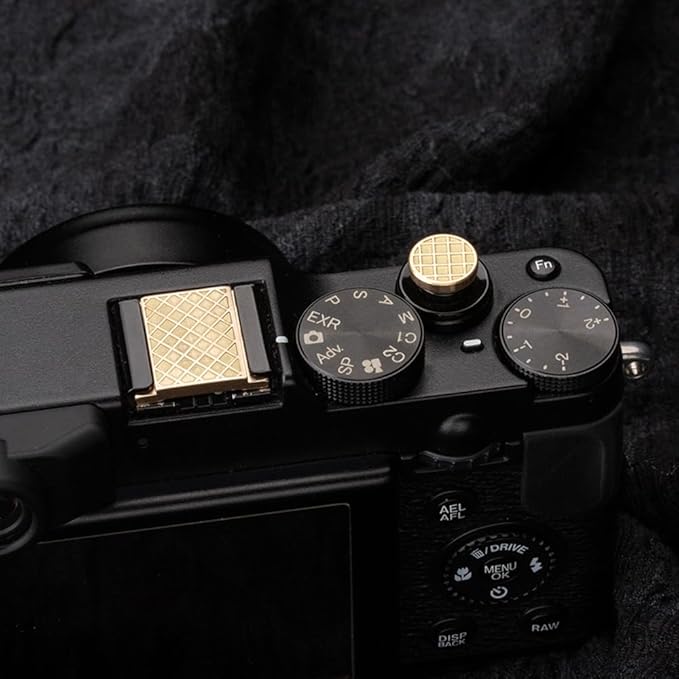 Grid Pattern Camera hot Shoe Cover Shutter Decorative Button for FUJIFILM X100VI X100V X-T4 X-T3 X-E4 X-T50 X-T30II hot Shoe Cover Shutter Decorative Set (Copper Alloy-Set)
