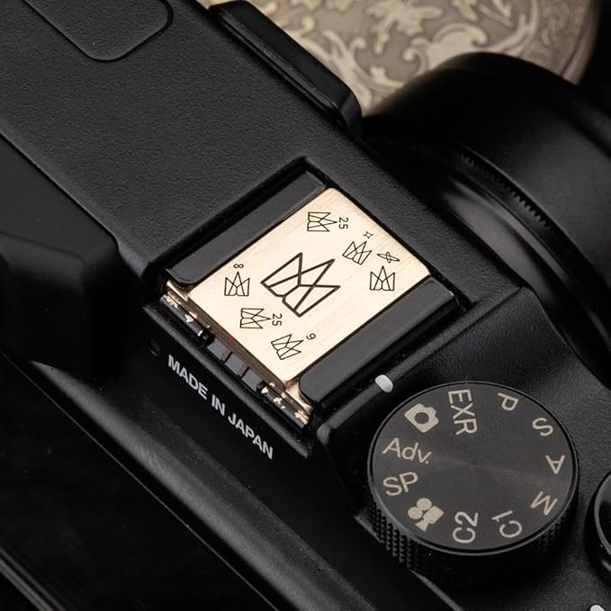Crown Pattern Camera Metal Hot Shoe Cover Protector Cap for Fujifilm X100VI XT4 XT30 XE3,for Nikon D750 D610 Z7 Z5 Z6 Z50 Z30,for Olympus (Copper Alloy-Hot Shoe Cover02)