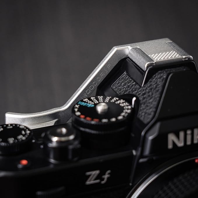 Metal Thumb Up Grip for Nikon Zf Camera, Hot Shoe Thumb Rest Support Grip ，Exclusive Vintage Anti-Slip Pattern, Enhance The camera's Grip Feel (Silver)