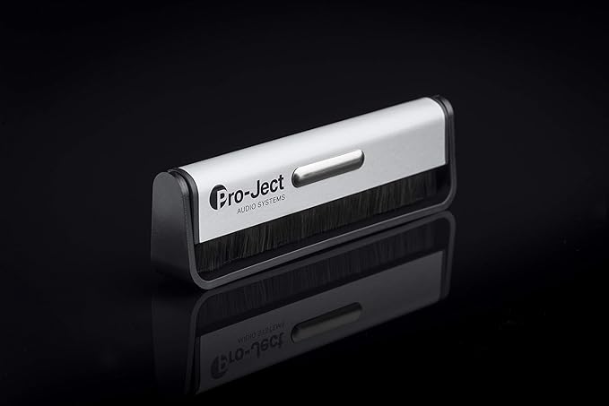 Pro-Ject Audio Systems Brush It, Antistatic Carbon Fiber Record Brush