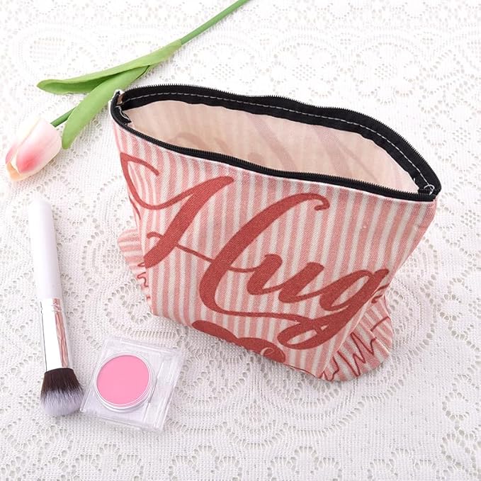 Valentines Day Gift Cosmetic Bag Travel Bag for Cosmetics with Hearts Hug Makeup Bag Pouch Romantic Gifts for Anniversary Toiletry Pouch Gf Presents for Birthday Fiancee Girlfriend Wife Gifts Ideas