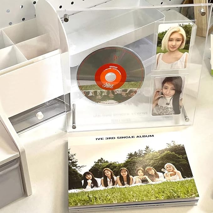 Baskiss Photocard and CD Holder Stand, Acrylic Ablum Standing Display, 66 x 91 mm Card Cares Ultra Clear Trading Cases Protectors for Kpop Photocard Baseball Basketball Card Display (1 CD & 2 Cards)