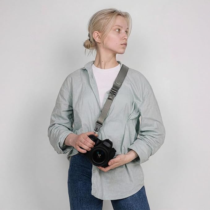 ULANZI CSS1 U-Snap Camera Strap, 55 In Quick Release Camera Shoulder Straps for Photographers with Safety Tether, 60kg Load Capacity, Soft Sling for DSLR Mirrorless Sony Canon Nikon Binoculars (Green)