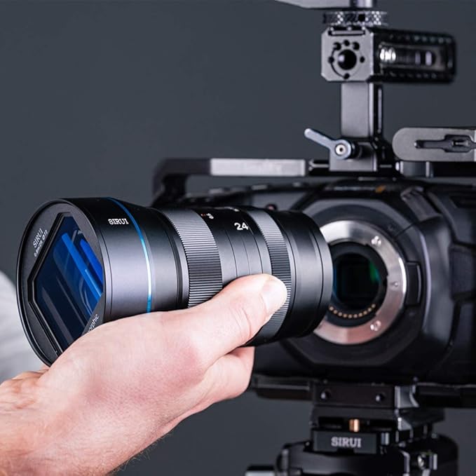 SIRUI 24mm Anamorphic Lens F2.8 1.33X S35 Camera Lens for RF Mount, Blue Flare