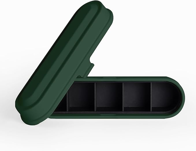 KODAK Film Case - for 5 Rolls of 35mm Films - Compact, Retro Steel Case to Sort and Safeguard Film Rolls (Olive) (Film is not Included)
