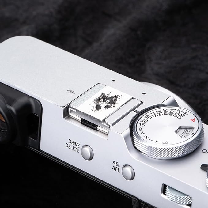 Camera Metal Hot Shoe Cover Protector Cap Cute Compatible for Fujifilm X100VI X100V X-M5 X-E5 X-T4 X-T3 for Leica Q Q3 (Cat)
