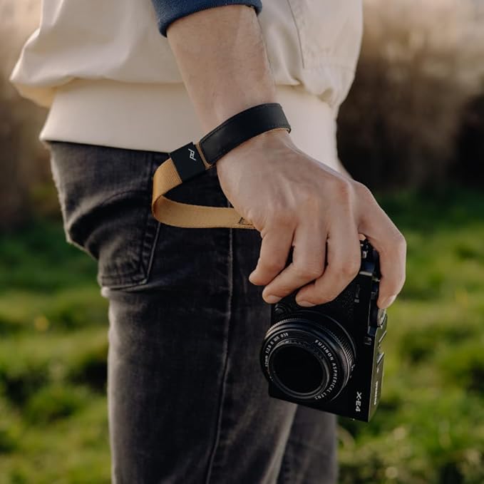 Peak Design Cuff Camera Wrist Strap, Compatible with DSLR, Compact and Point-and-Shoot Cameras, Low Profile, Quick Release