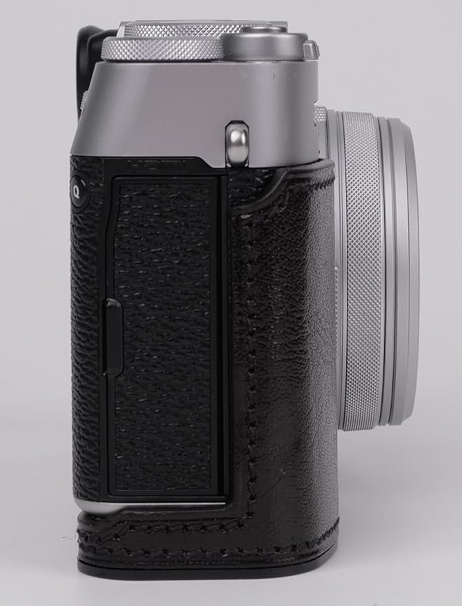 Uchandmade Genuine Leather Camera Half Case for Fujifilm X100VI - Top Layer Cowhide Body + Metal Base Plate - Hand Shank Free Design (Black2)