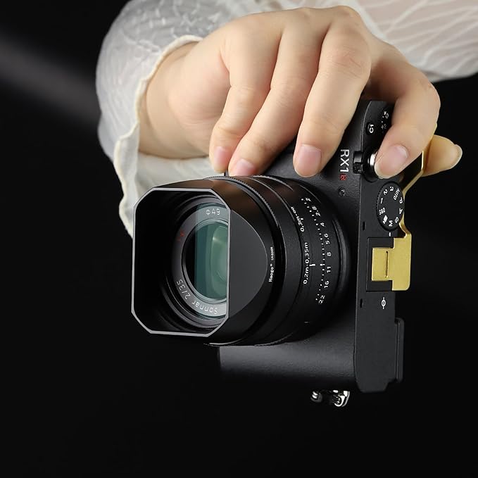 Haoge Metal Square Lens Hood for Sony RX1R3/RX1M2/RX1 FE 40mm F2.5 G FE 50mm F2.5 G 24mm F2.8 G Lens Shade on A7CII A7CR A7R5 Camera Bayonet Mount