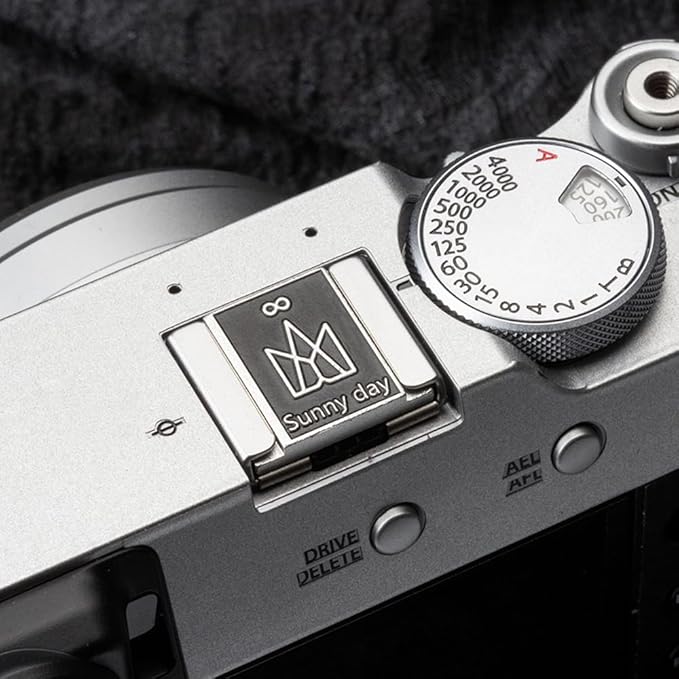 Crown Pattern Camera hot Shoe Cover Fujiflm X100VI X100V X-M5 X-E5 X-Half X-T4 X-T30 for Nikon D750 D610 Z7 Z5 Z6 Z50 Z30 (Aluminum Alloy-Hot Shoe Cover01)