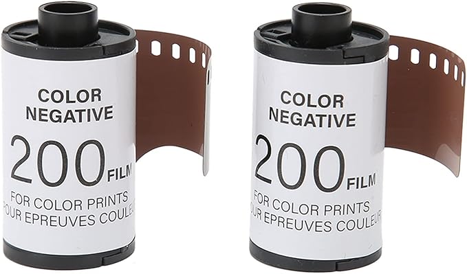 2 Roll 35mm Camera Color Film ISO 200, High Saturation HD Color Negative Film, 8 Sheets Each Roll with Storage Case, Vintage Style Film for 135 Cameras, Indoor Outdoor Photography