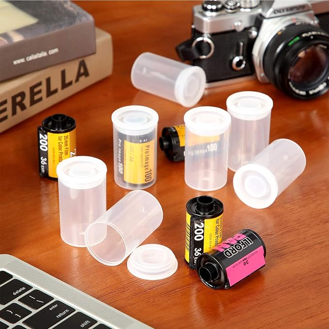 AKIRO Film Canisters with Caps 35 mm Empty Camera Reel Storage Containers Case Plastic Storage 15 Pack Transparent