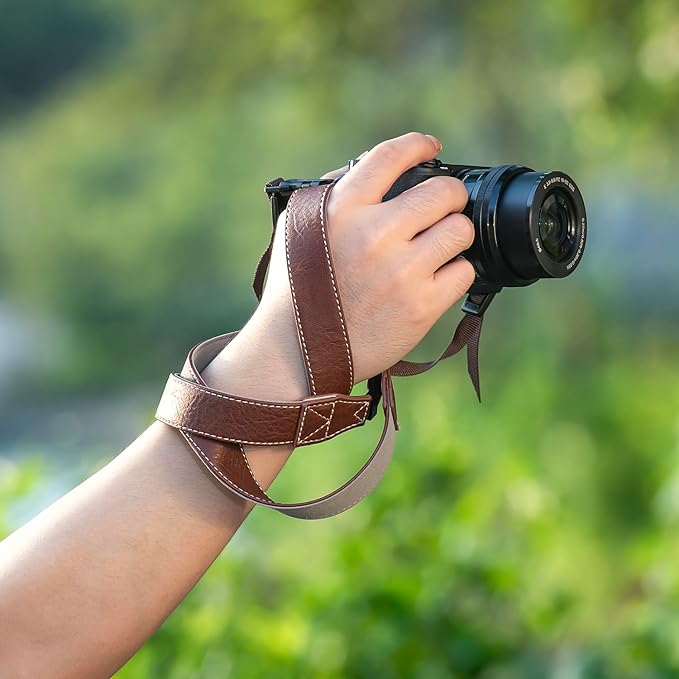 camera shoulder strap, safety tether camera neck strap, micro single PU leather shoulder strap, suitable for various cameras.