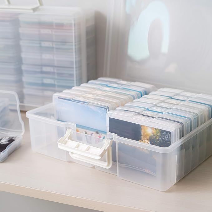 IRIS USA 4" x 6" Photo Storage Box Craft Keeper, Transparent Handle Container with 16 Organization Holder Cases for Pictures, Tasks, Scrapbooking, Ephemera, Stationery Storage, Clear