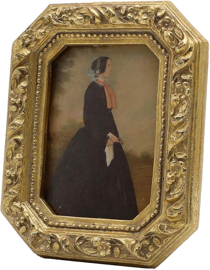 2.5x3.5 Small Vintage Picture Frame, Mini Antique Ornate Gold Photo Frame, Tiny Retro Octagon frame, for Tabletop and Wall Display, Old Fashioned Photo Gallery Art Decor