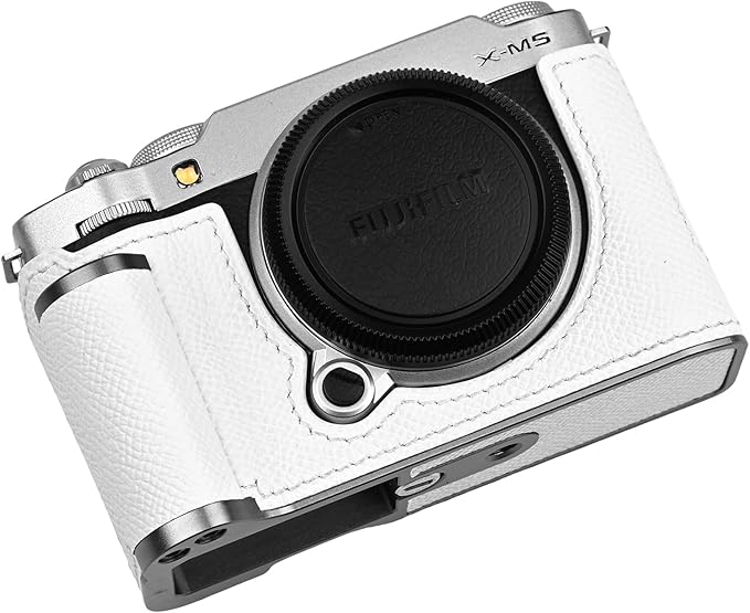 Uchandmade Handmade Genuine Leather Camera Half Case for Fujifilm X-M5/Fujifilm X-M5 Camera Case/Fujifilm X-M5 Case - Top Layer Cowhide Body + Metal Base Plate+ Hand Shank Design (White)