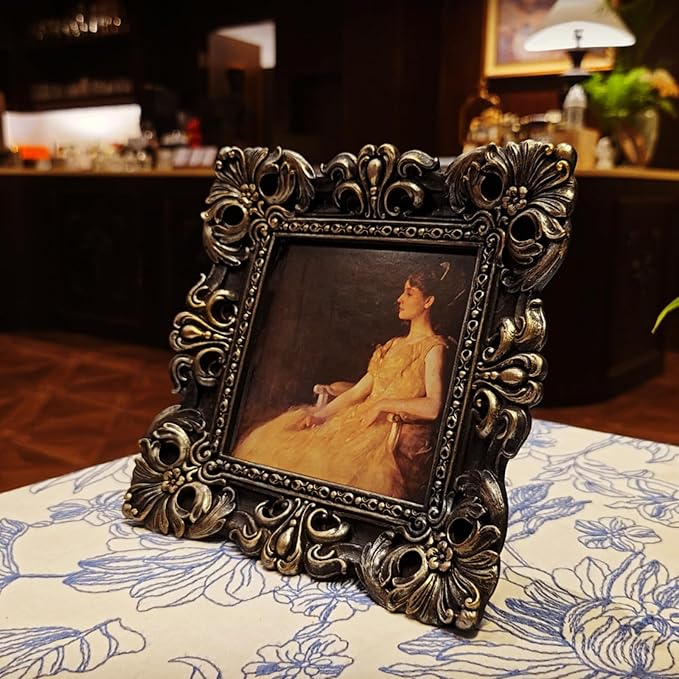 CISOO 4x4 Vintage Small Picture Frame, Antique Ornate Black and Gold Square Photo Frame, for Table Top and Wall Display, Decorative Floral Design Retro Home Decor, Photo Gallery Art