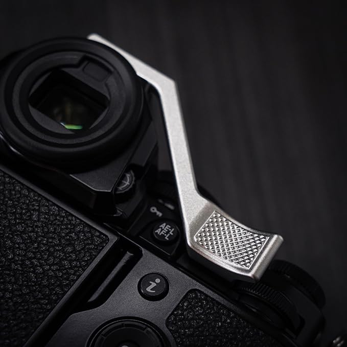 Metal Thumb Up Grip for Nikon Zf Camera, Hot Shoe Thumb Rest Support Grip ，Exclusive Vintage Anti-Slip Pattern, Enhance The camera's Grip Feel (Silver)