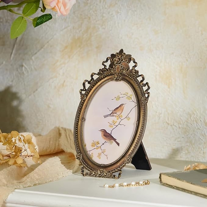 NIKKY HOME Vintage Photo Frame 4x5, Antique Picture Frames, Bronze Gold Decorative Photo Frame with Stand and Glass Front for Tabletop Photos Display Gift Ideas