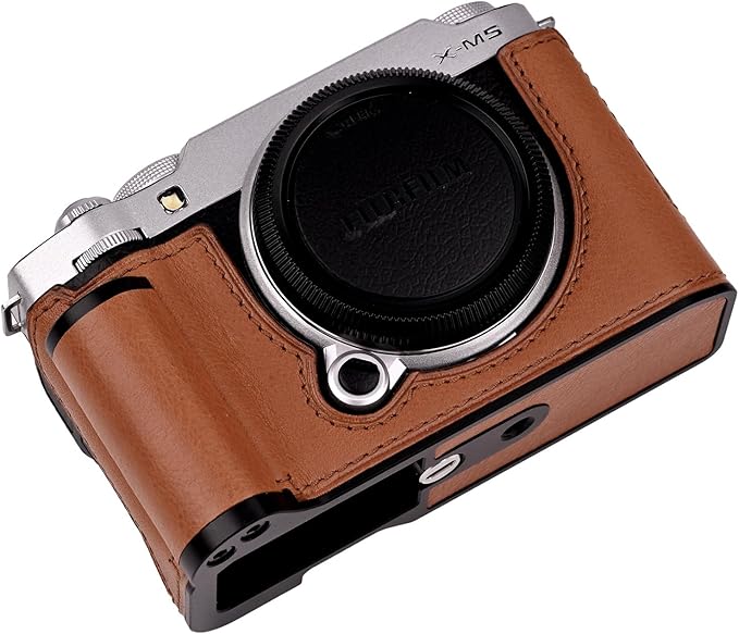 Uchandmade Handmade Genuine Leather Camera Half Case for Fujifilm X-M5/Fujifilm X-M5 Camera Case/Fujifilm X-M5 Case - Top Layer Cowhide Body + Metal Base Plate+ Hand Shank Design (Brown M-BOX)